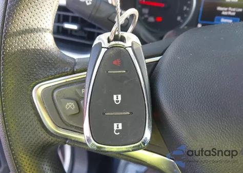 2020 Chevrolet Equinox Fwd 2Fl z USA, uszkodzony, nr VIN 3GNAXJEV0LS531858